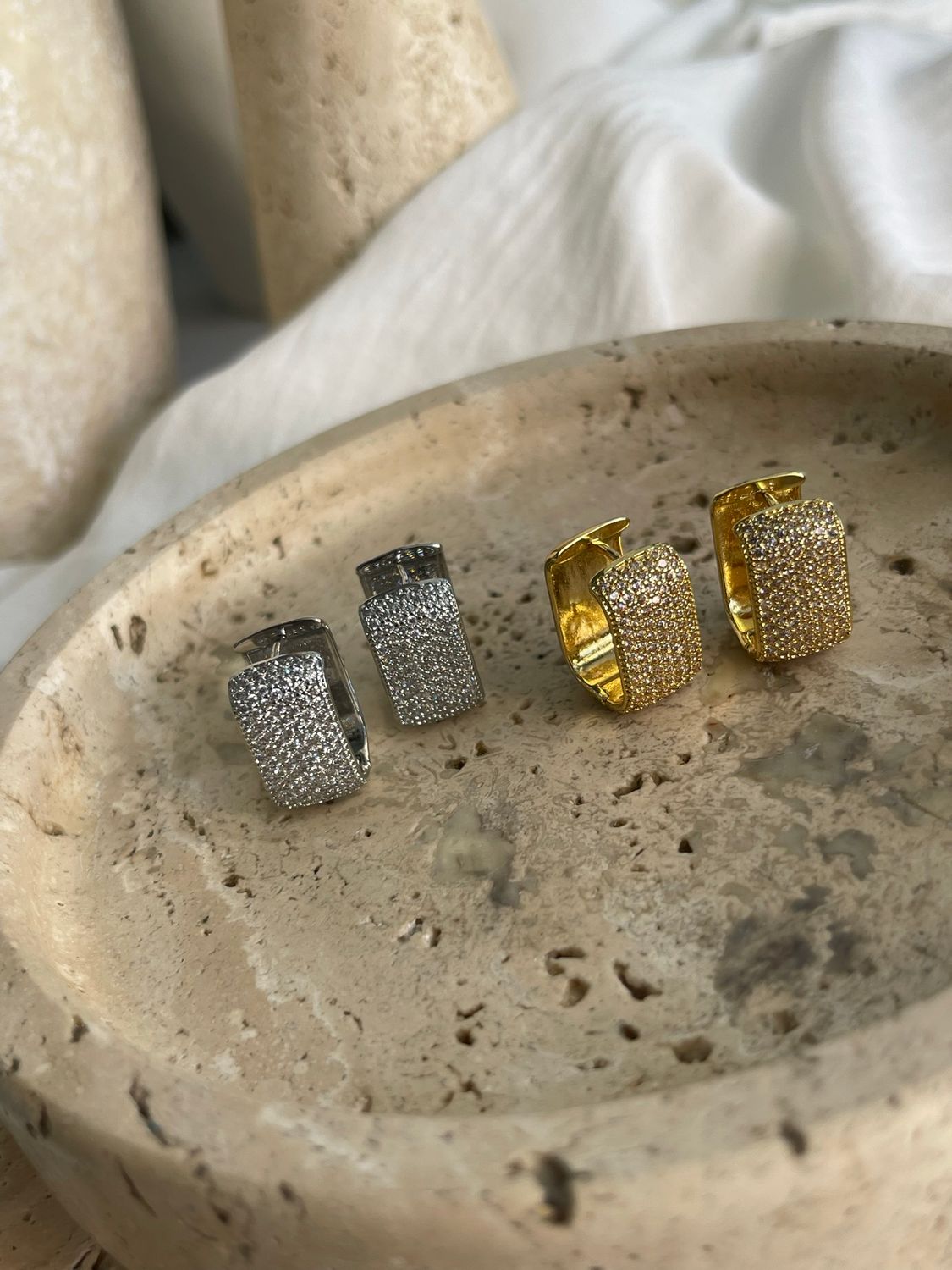 GLAM TIDE EARRINGS