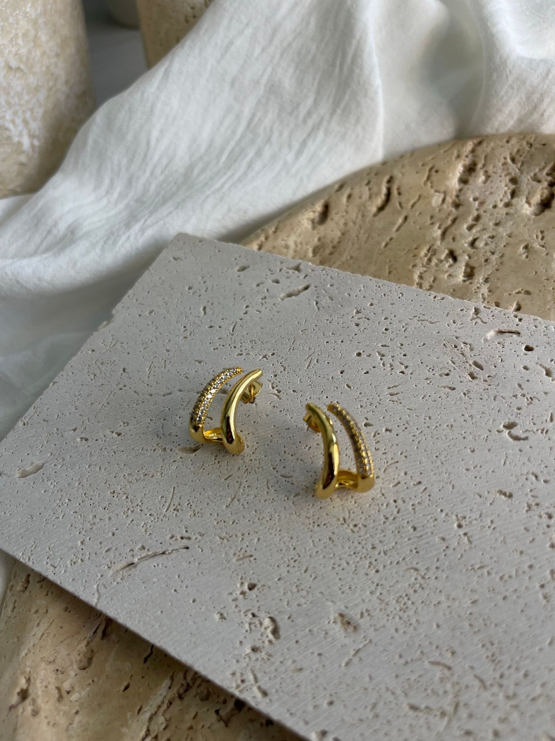DEMY EARRINGS