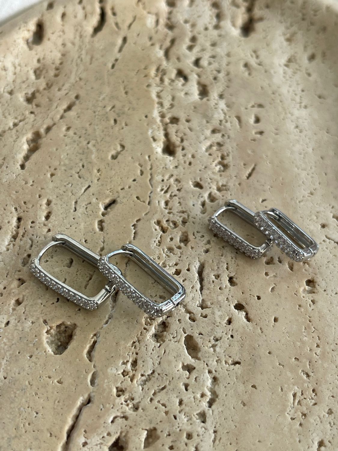 RHINESTONE SILVER EARRINGS
