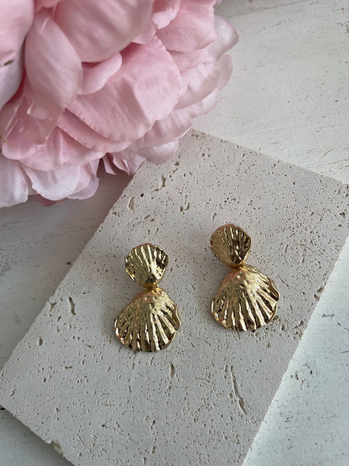 DOUBLE SHELL EARRINGS