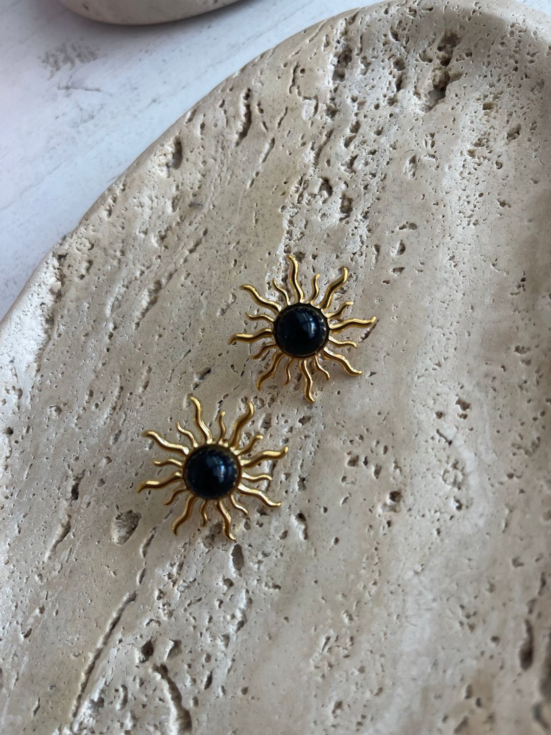SUN STONE EARRINGS