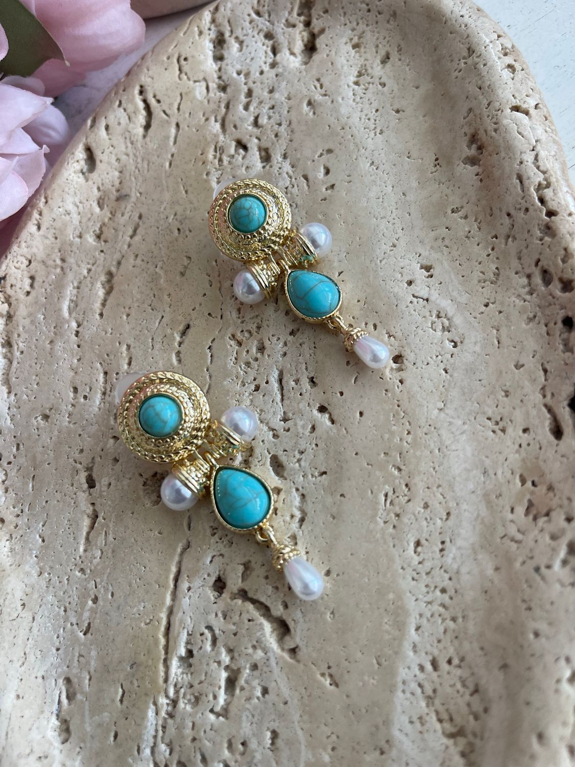 BOHEMIAN LOVE EARRINGS