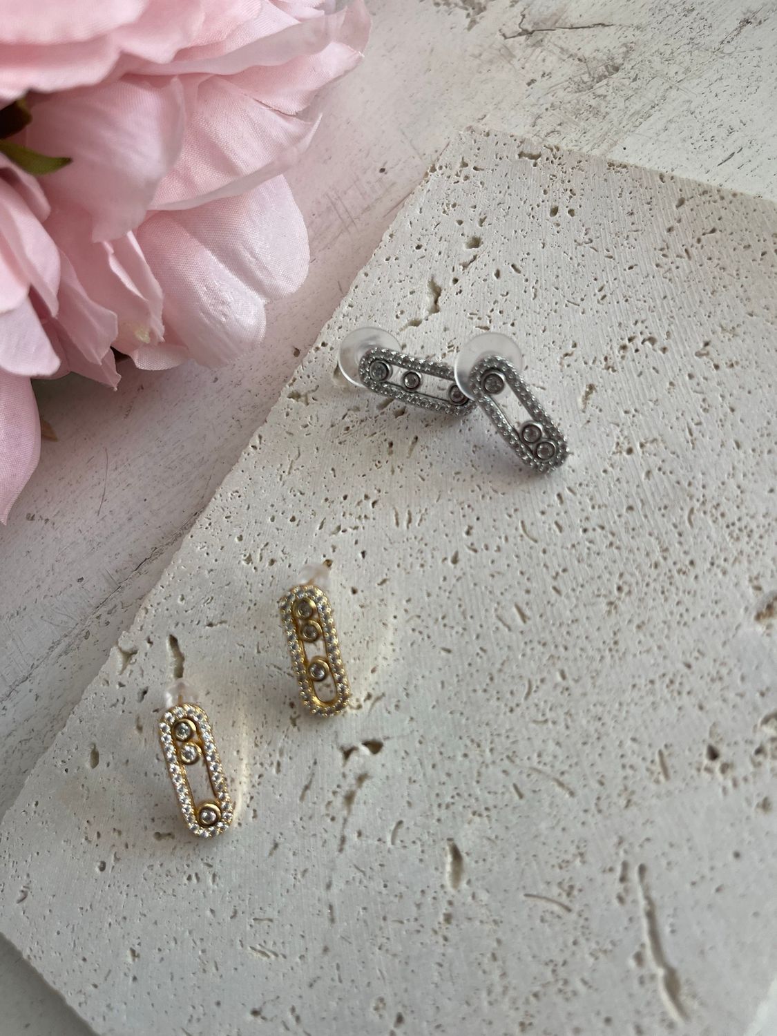 SILENCE EARRINGS