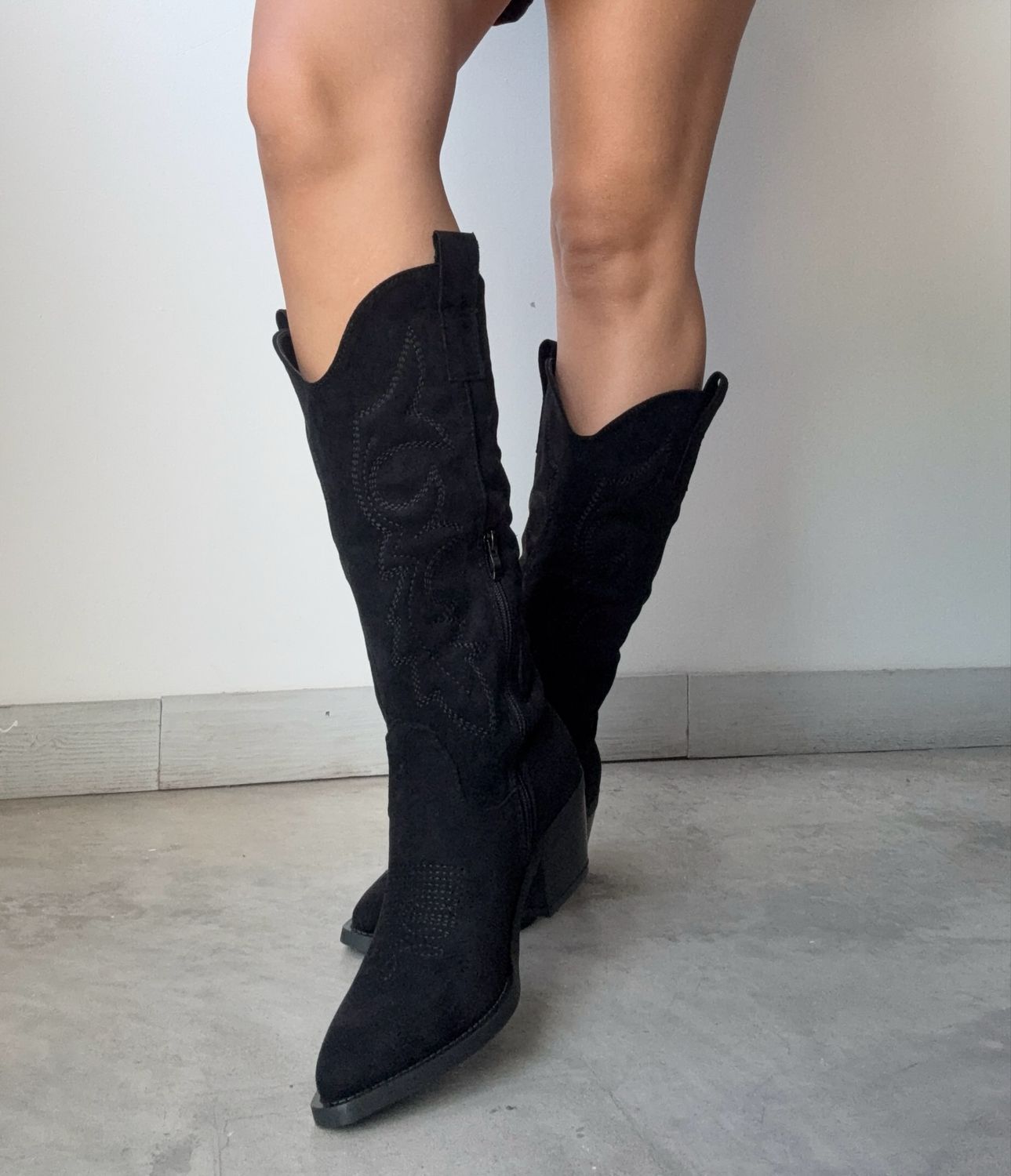 SKYLAR WESTERN BLACK BOOTS