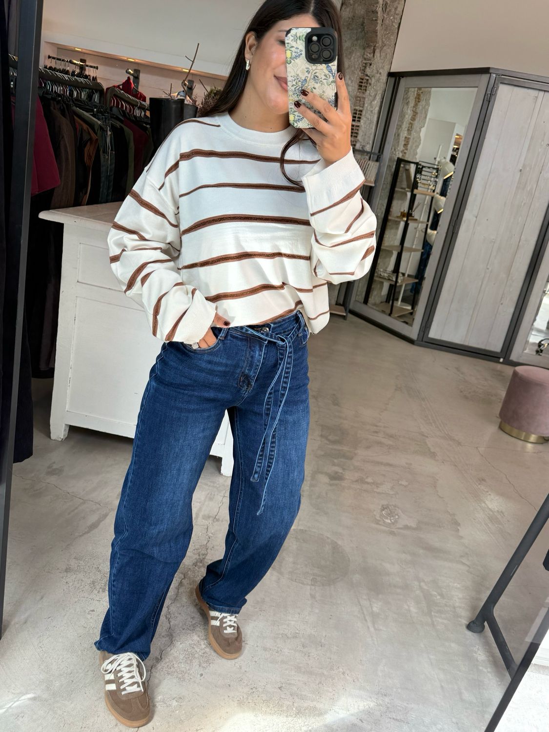 ANNIA JEANS