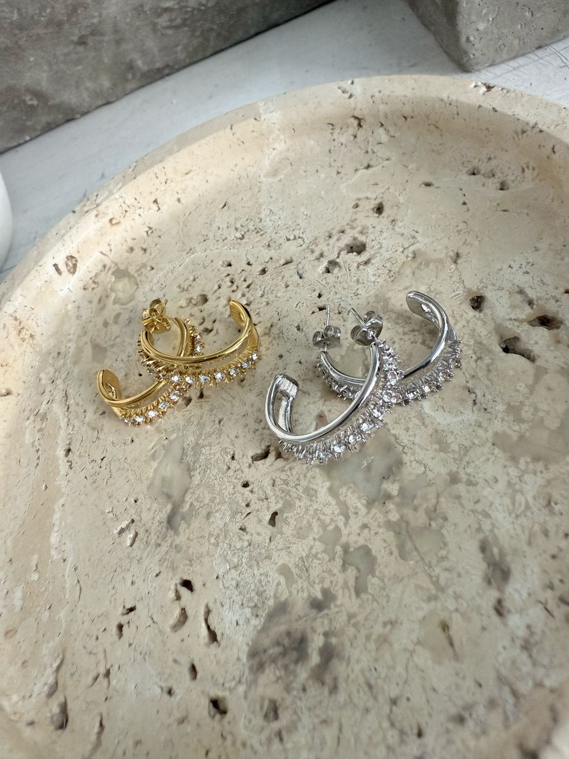 DOUBLE RHINESTONES HOOPS EARRINGS