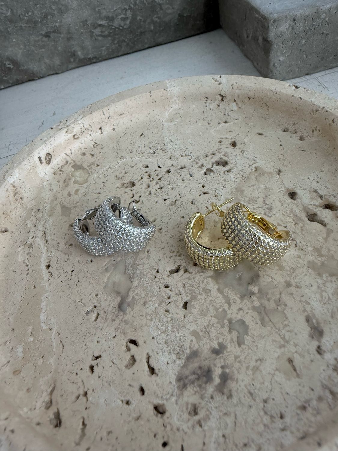 RHINESTONES HOOPS EARRINGS