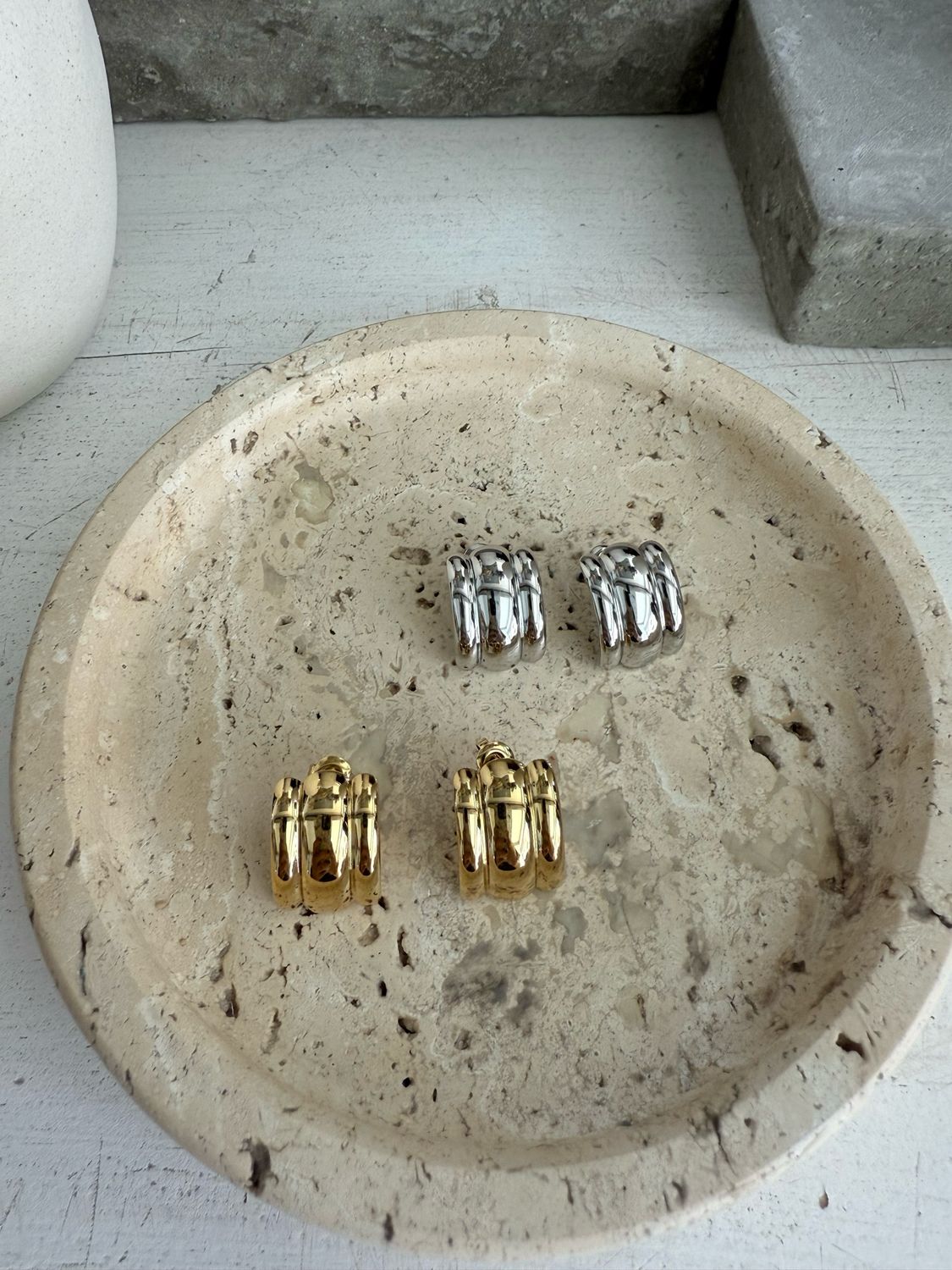 TRIPLE HALF HOOPS EARRINGS