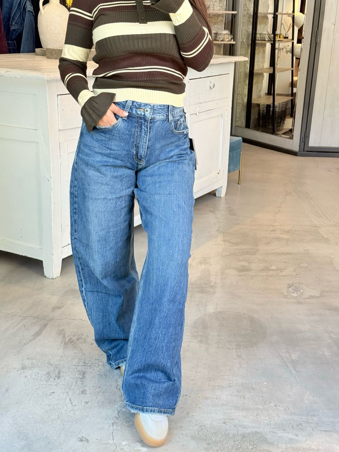 BRUNA WASHED JEANS