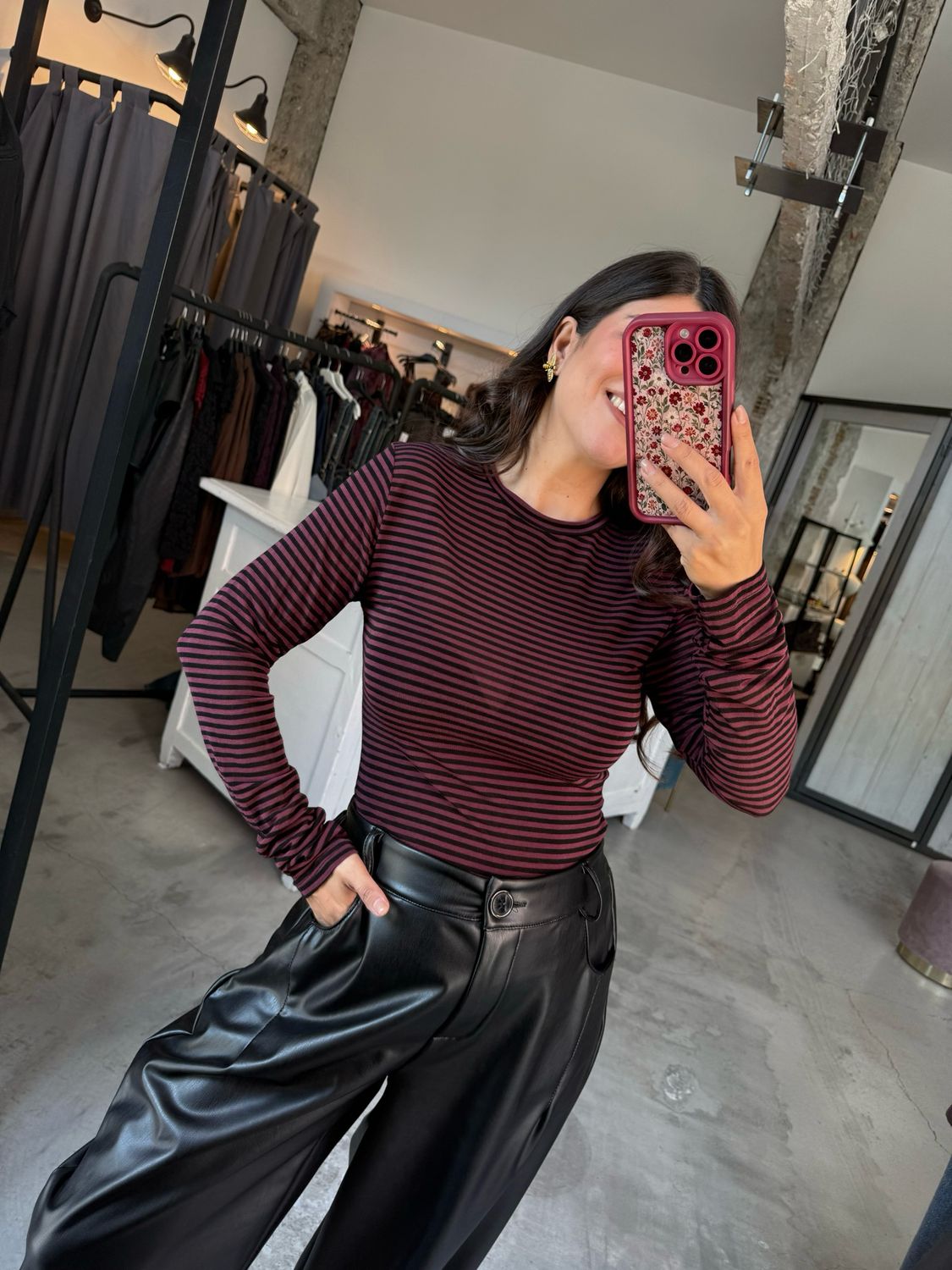 STRIPED SHEER BASIC TOP