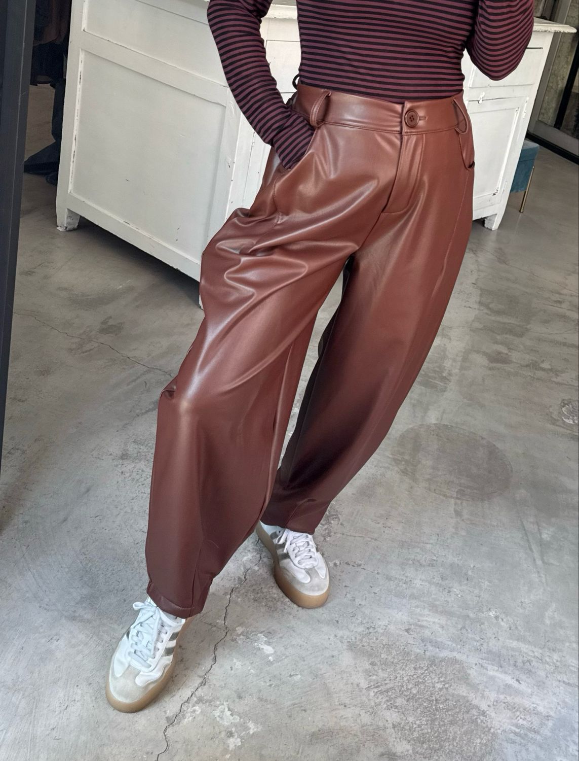 BETTE FAUX LEATHER PANTS
