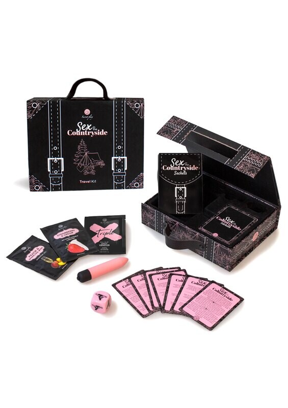 Secret Play Sex in the Countryside