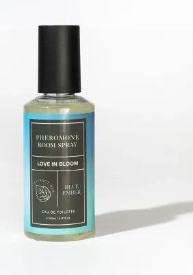 Eye of Love Blue Ember Feromonen Room Spray - 150 ml Eye of Love Blue Ember Feromonen Room Spray - 150 ml