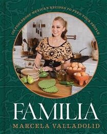 Familia  by Marcela Valladolid