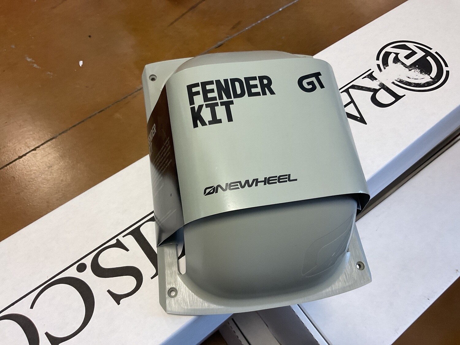 GT Fender Kit Gray