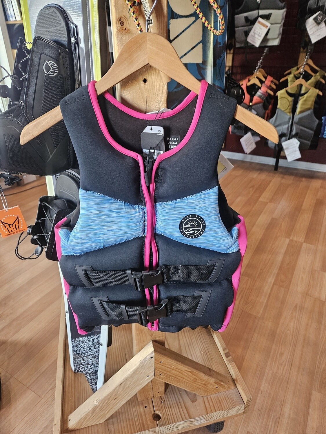 Radar TRA Girl&#39;s CGA Life Vest (75lbs - 125lbs)