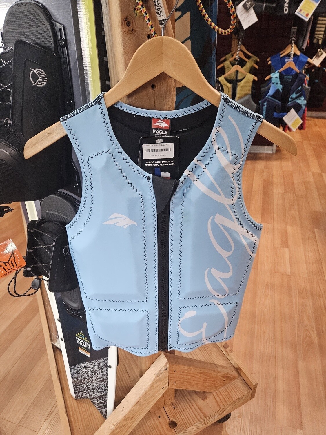 Eagle Women&#39;s Logo Vest Aqua, Size: X-Large