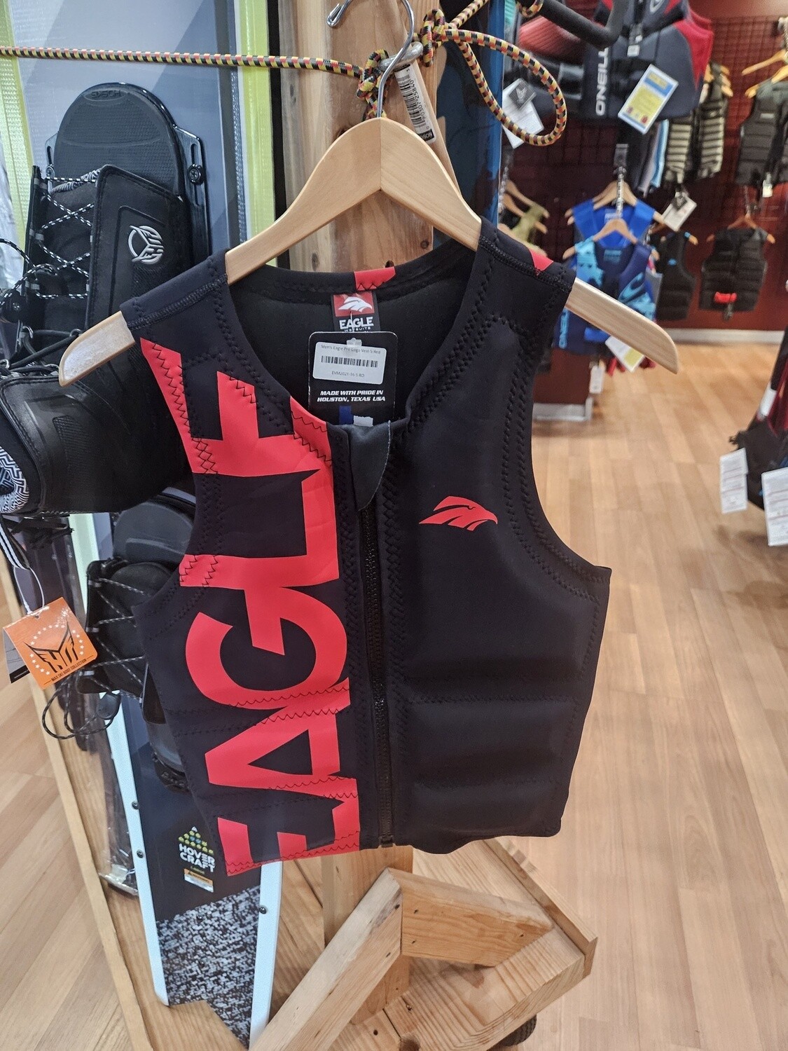 Eagle Men&#39;s Pro Logo Vest Red, Size: X-Small