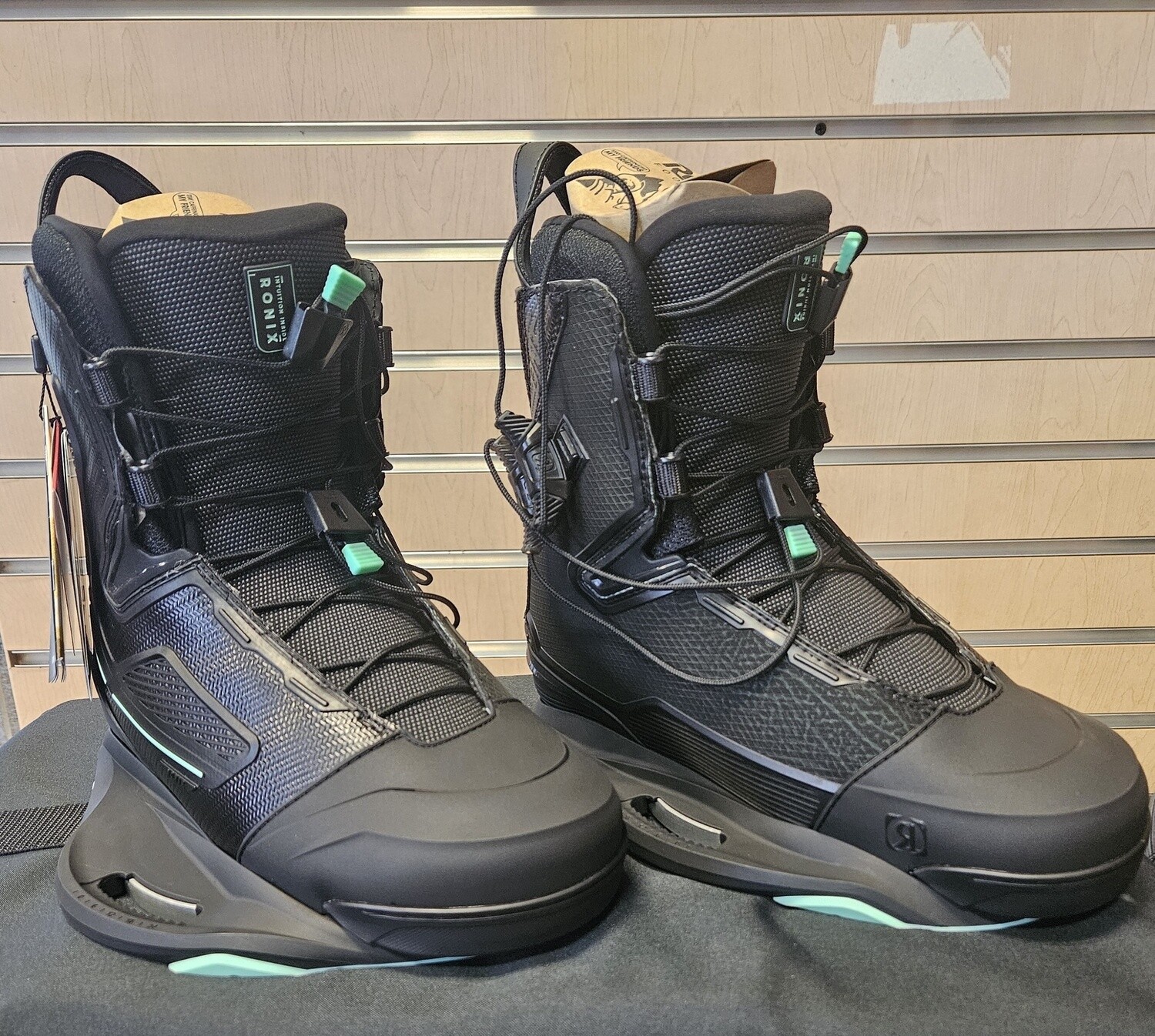 2021 Ronix One Bindings Size 8