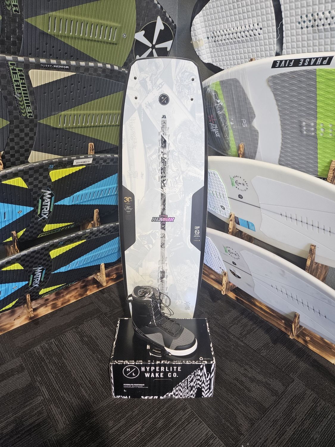 2025 Hyperlite Murray W/ 11-12 Team Bindings Wakeboard Package