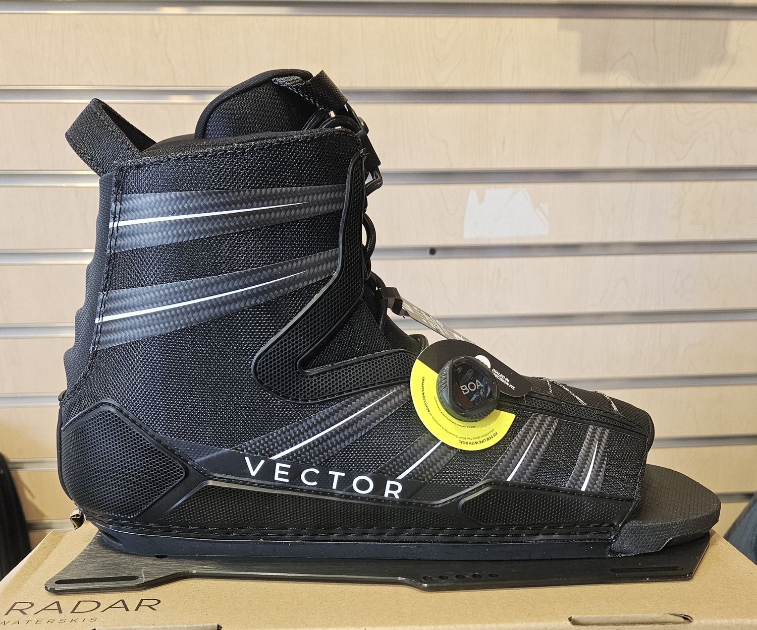 Radar Vector Boa Front Aluminum Frame, Size: (XL 10-14)