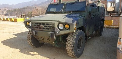 Small Tactical Vehicle (KLTV) Bulletproof 4-Seater Command Vehicle