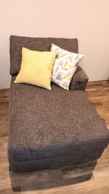 Saline Fluffdaddy Carbon Left Chaise