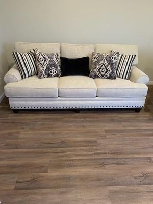 Becall Liltwill Cream Sofa