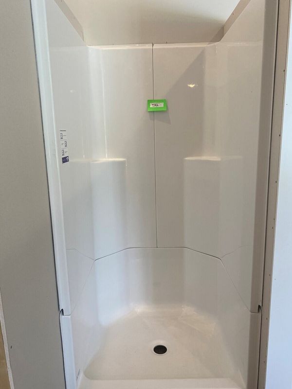 36" 3pc Shower - Praxis