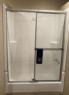 27x54 Shower Door Clear