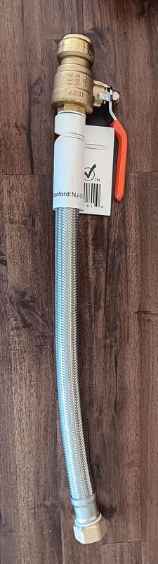 18'' HOT WATER HEATER CONNECTOR WITH 3/4 BALL VALVE