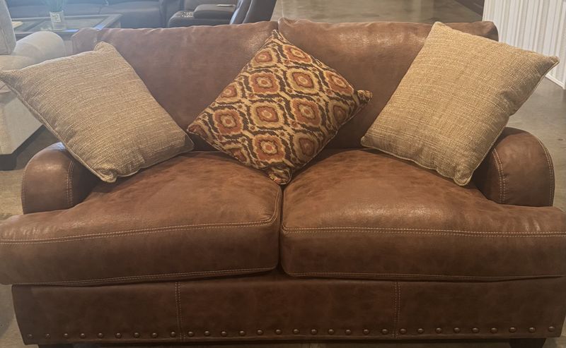 Indira Sofa
