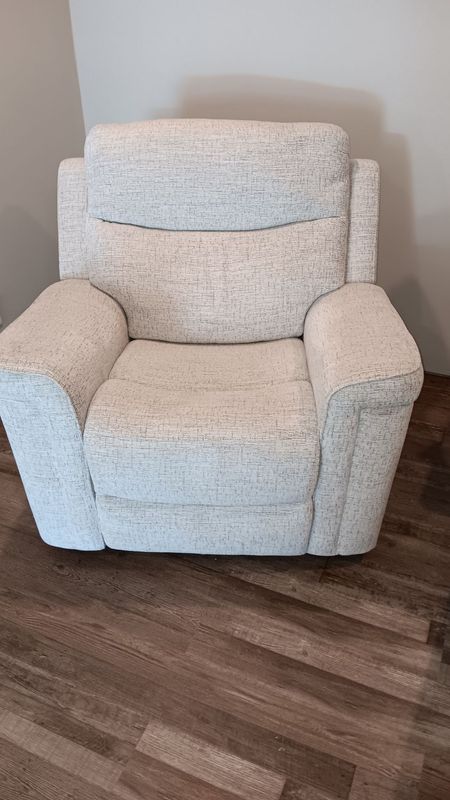 FulffDaddy Alabaster - Rocking Chair FulffDaddy Alabaster - Rocking Chair