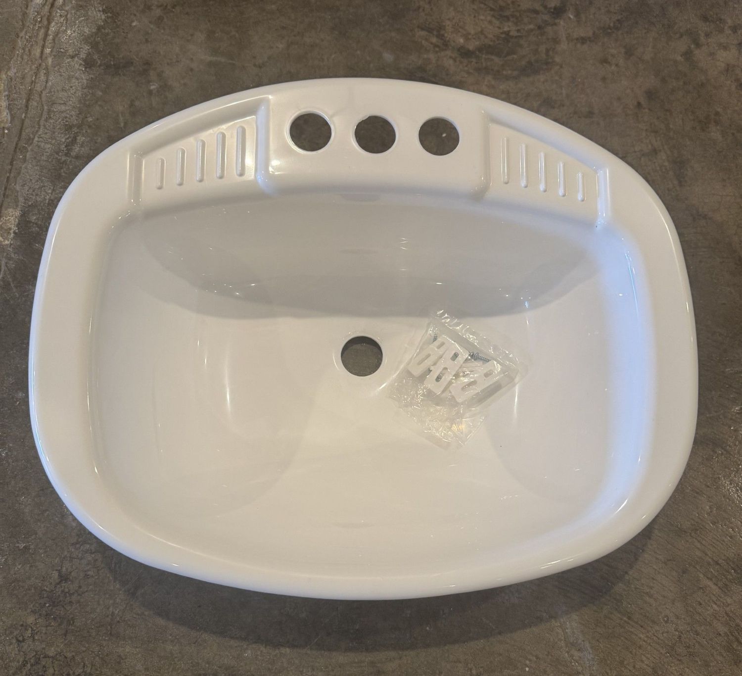 17 x 20 Plastic Rect Lavatory Sink
