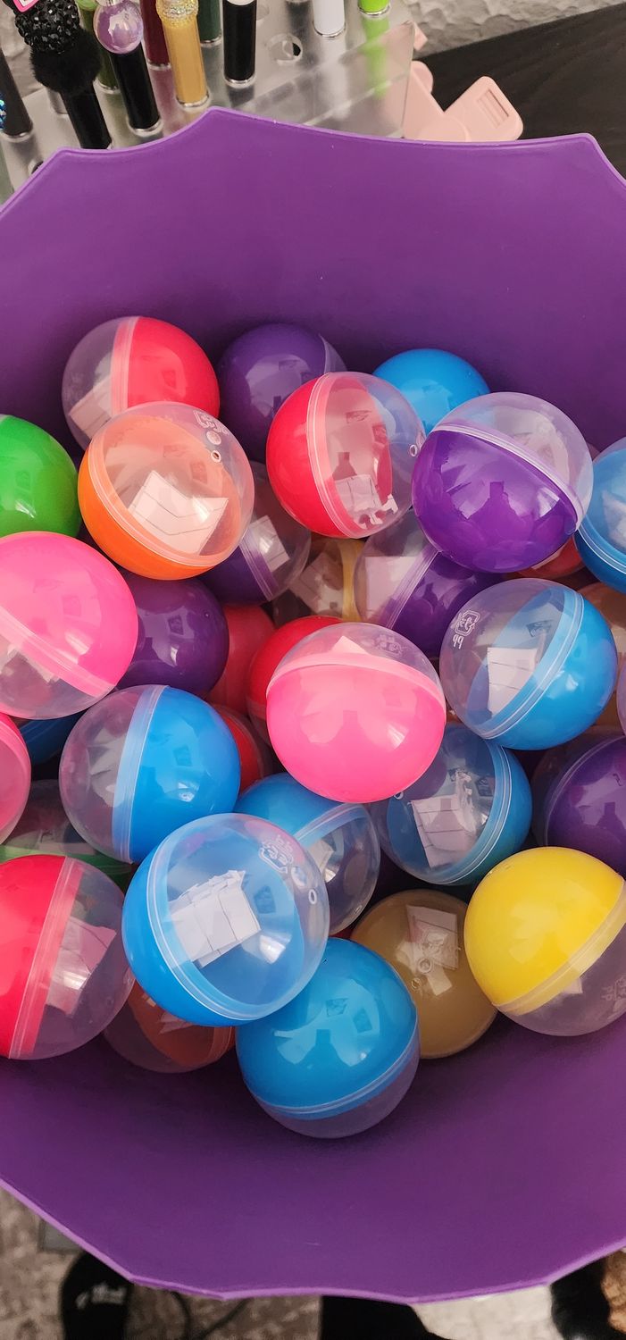 Ball Bonanza Pen Grabs