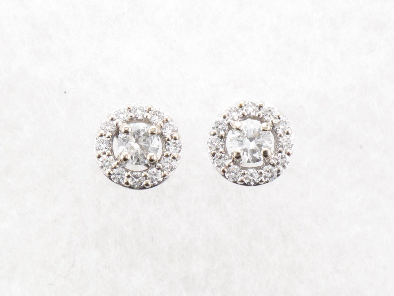 Ladies 18 carat white gold diamond earrings