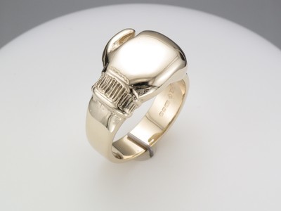 Gents 9 carat yellow gold boxing glove ring
