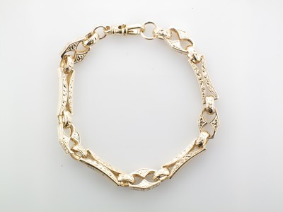 Ladies 9 carat Victorian style bracelet