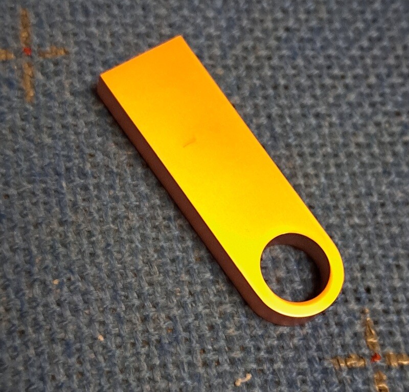 USB Flash Drive  8 GB