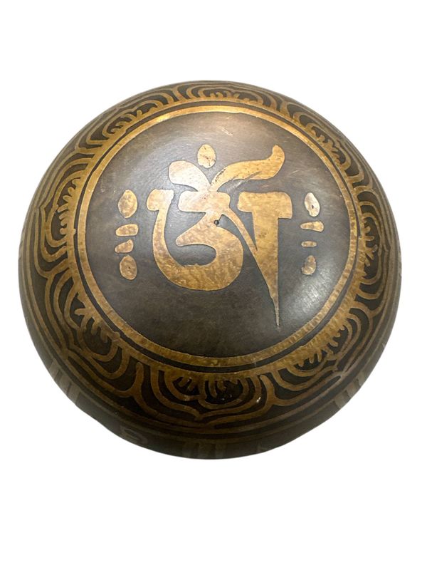 Good Vibes &amp; Gear | Sound Bowl | Tibetan Antique Carving Singing Bowl | SB12