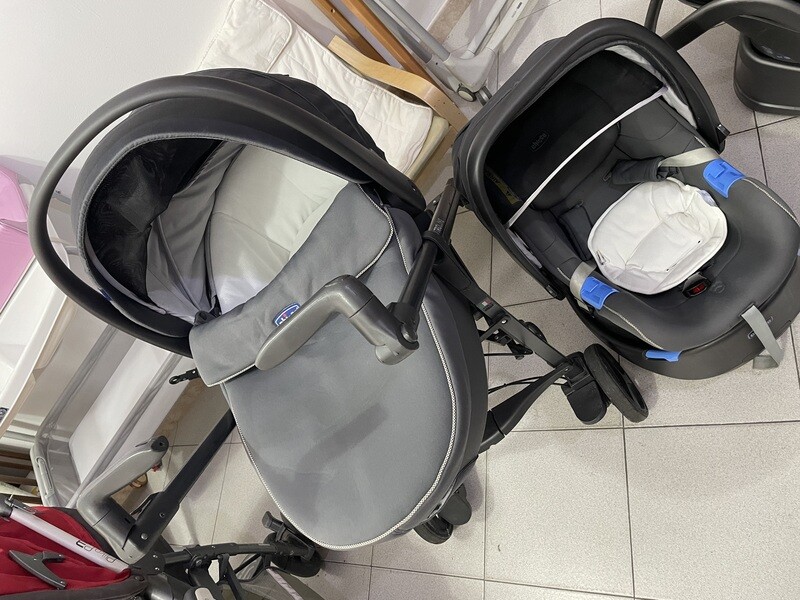 trio chicco grigio usato