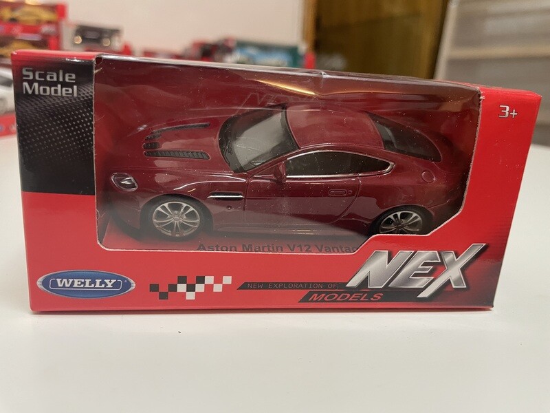Modellino Aston martin V12 Vantage