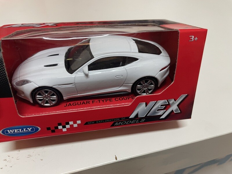 Modellino Jaguar F-Type coupè