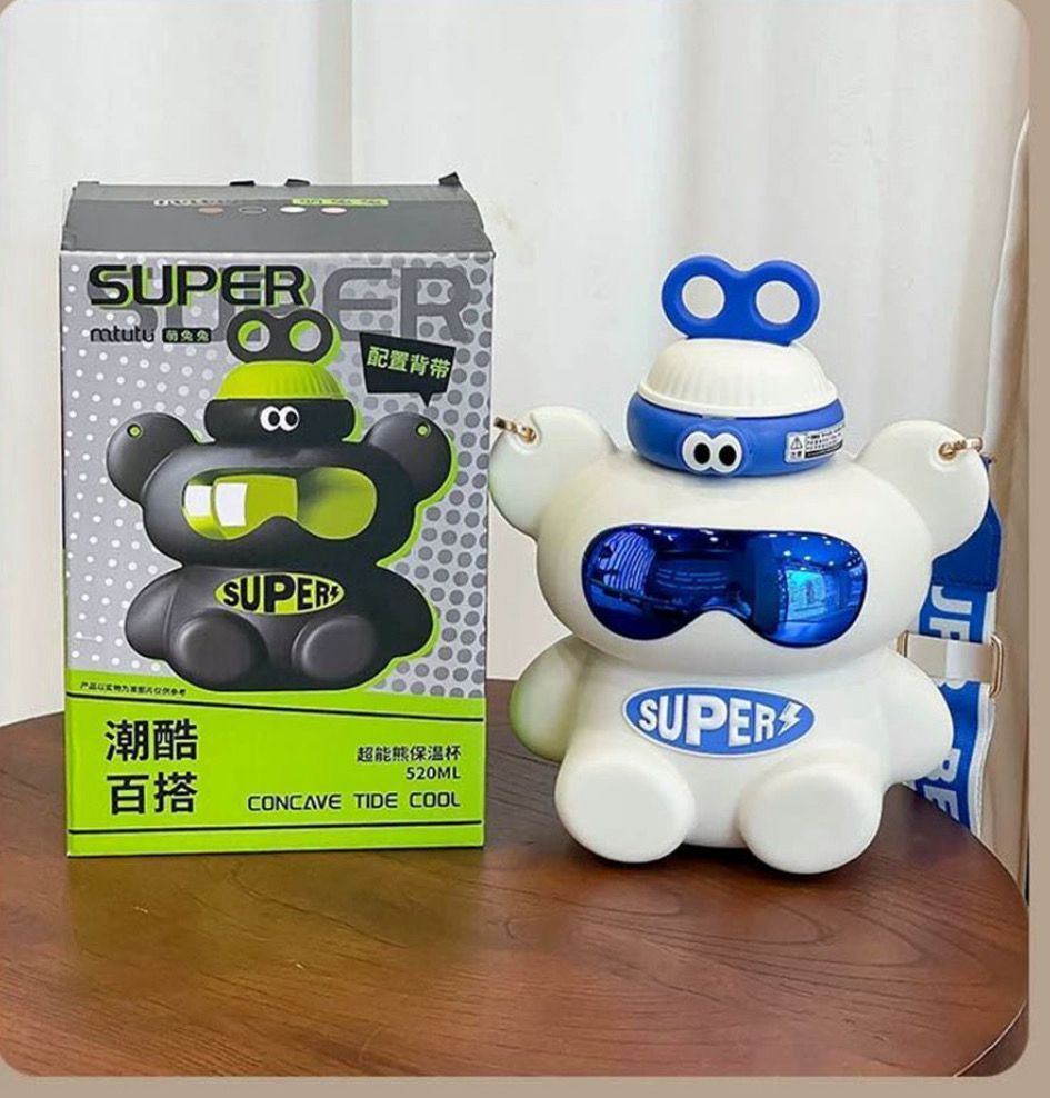 ILAHUI Supper Concave Tide Cool Insulation Bottle Cute Cartoon Straw Insulated Cup Portable 520ml