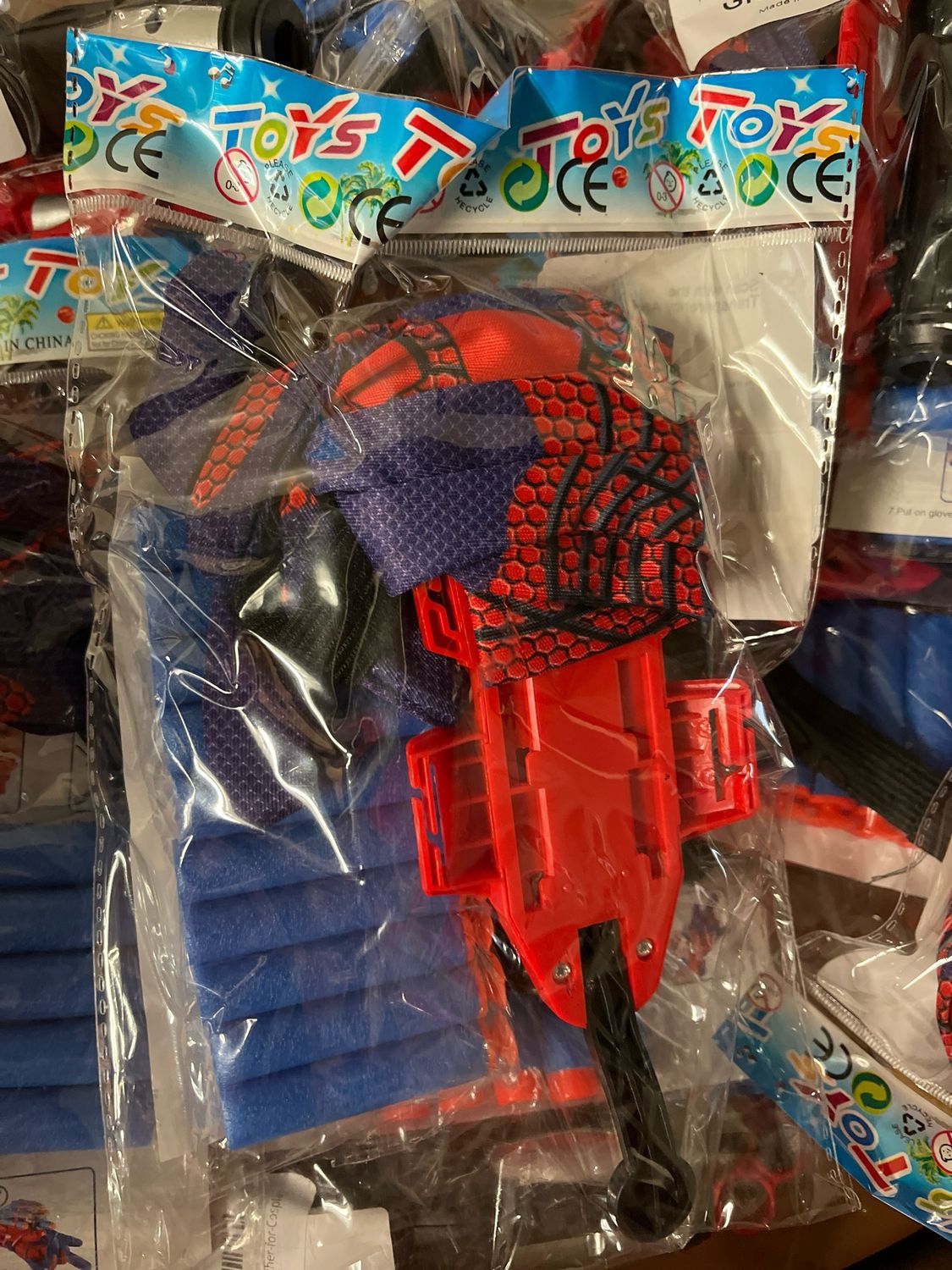 Spider Web Shooter, Spider Launcher Gloves Toy with 1Pcs Target for Kids Boys Girls Costumes Toy