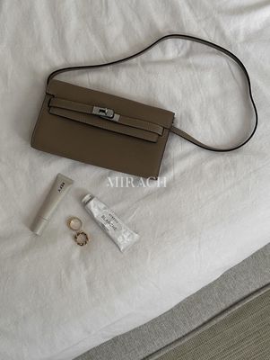 KellyClutch Taupe