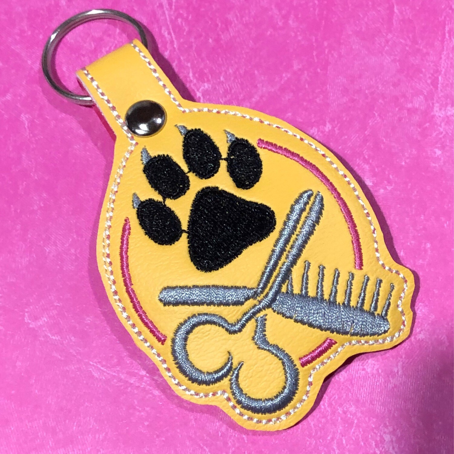 Pet Groomer - Yellow