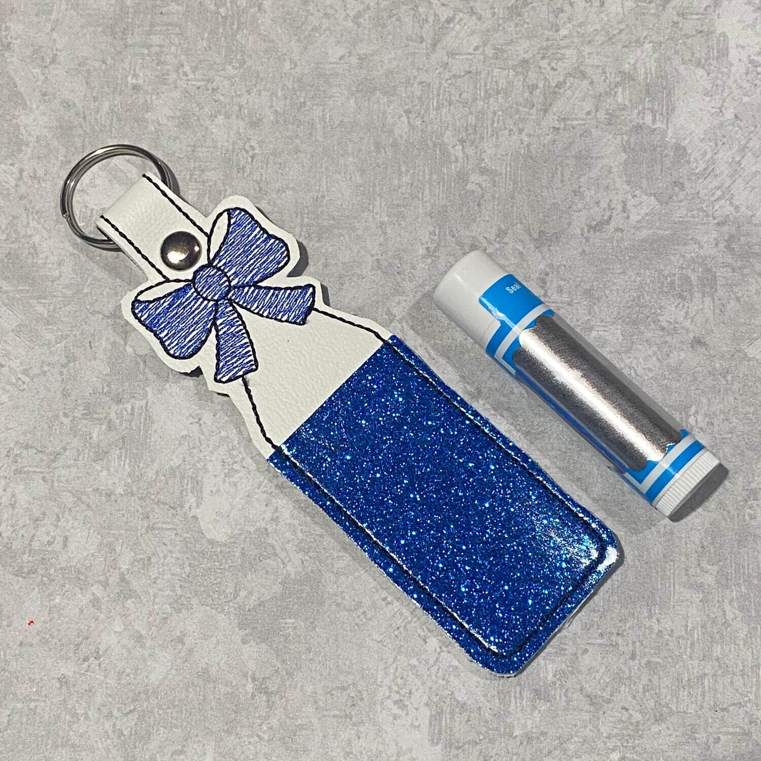 White &amp; Blue Bow CH