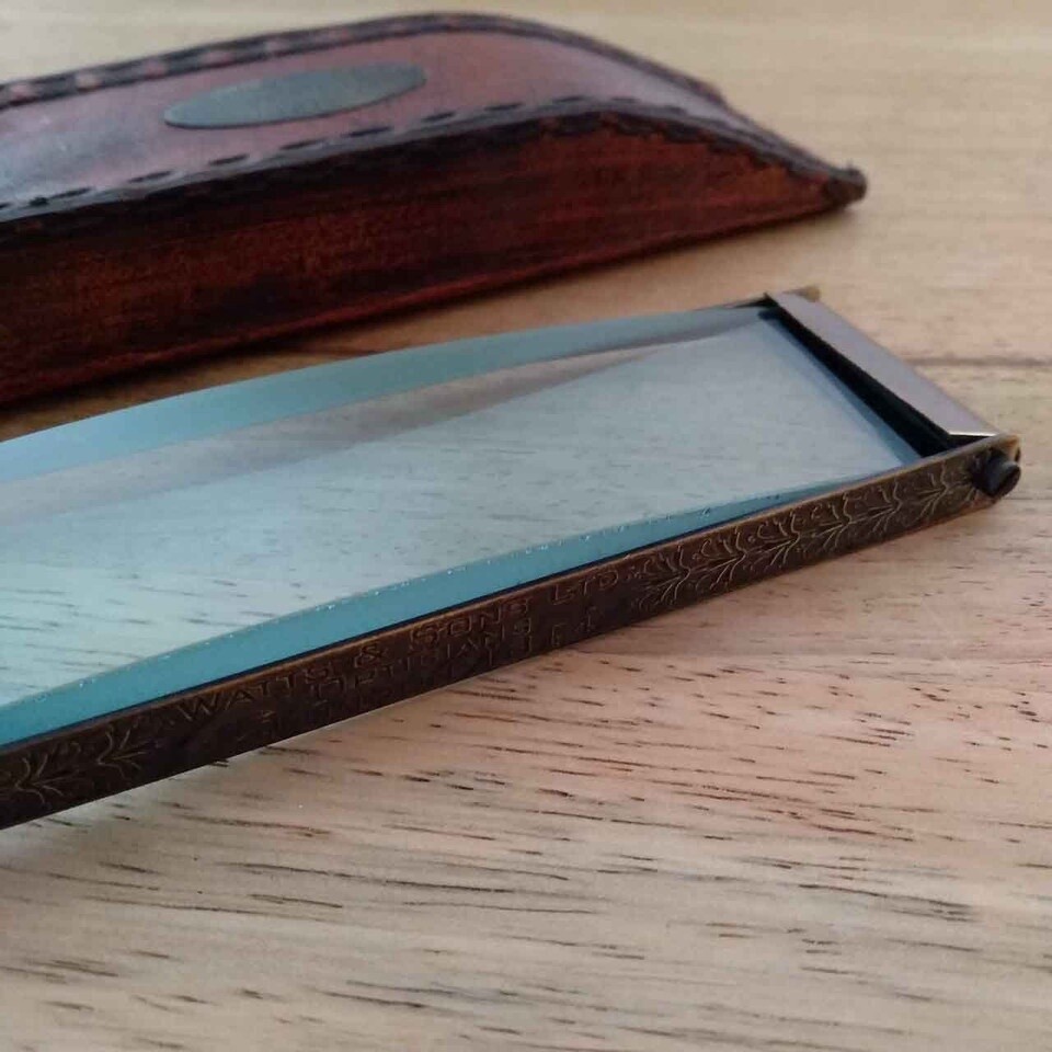 Magnifer in Crafted Leather Case