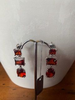 ball/bridal earrings TT35